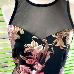 HeartSoul black sweetheart neckline dress with silver & cream foil floral